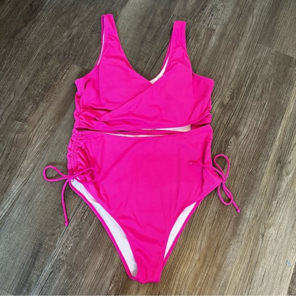 Hot Pink Highwaisted Bikini